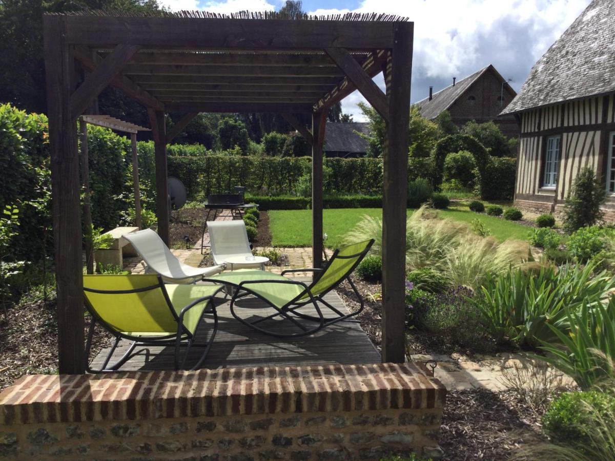 Le Clos-Masure De Beatrice Montreuil-en-Caux Exterior photo